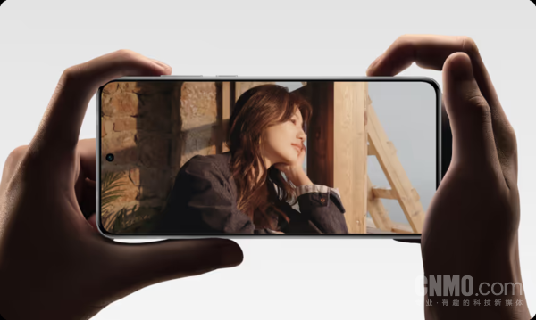 多多策略 不止2亿像素！四大旗舰影像长焦、抓拍各有特点